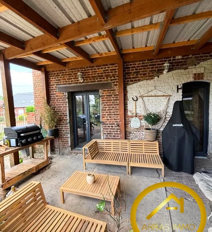 Fermette de 210 m² à Ficheux avec jardin et dépendances, fort potentiel 