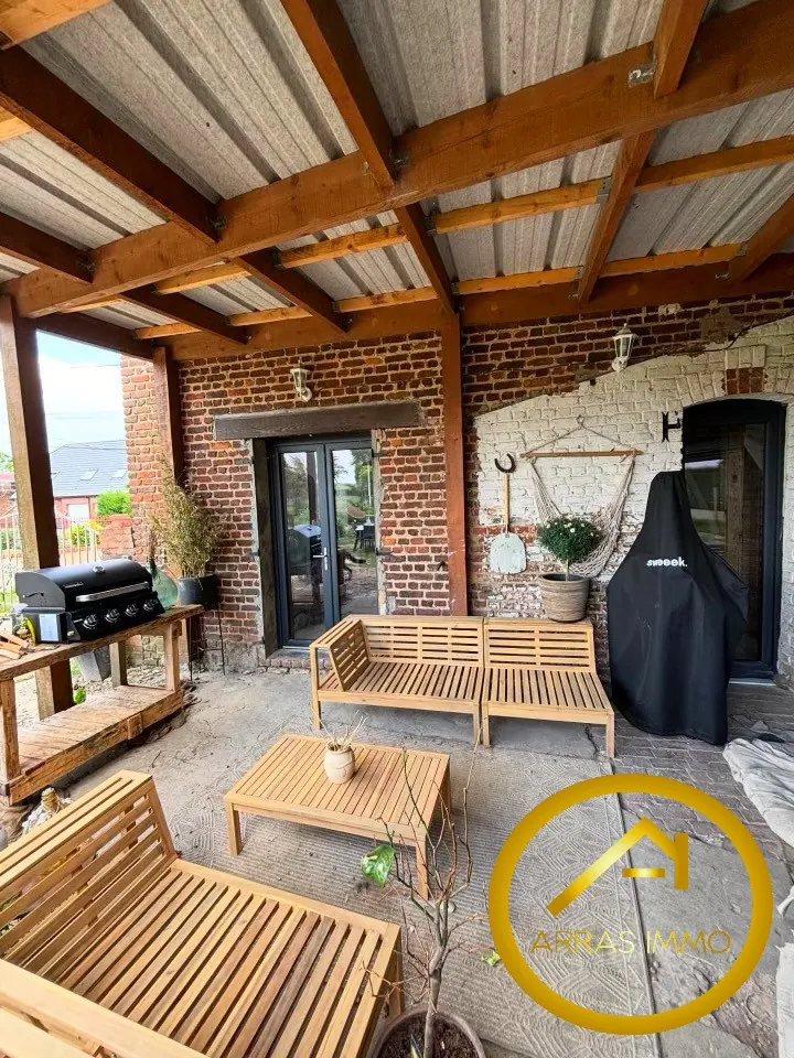 Fermette de 210 m² à Ficheux avec jardin et dépendances, fort potentiel 