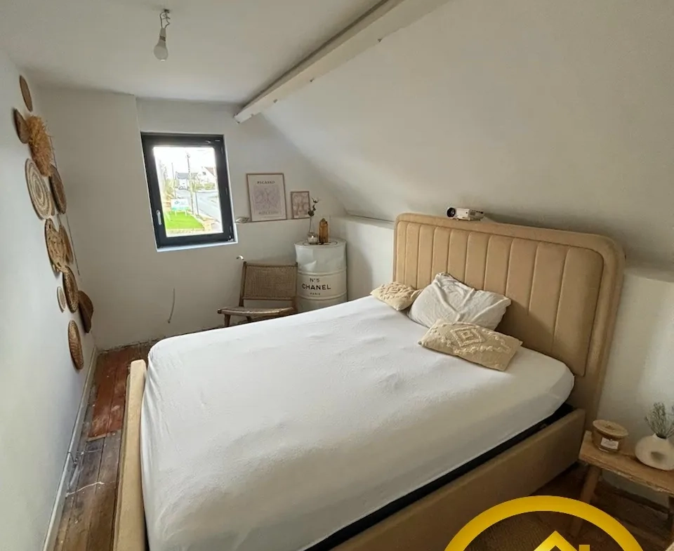 Fermette de 210 m² à Ficheux avec jardin et dépendances, fort potentiel 