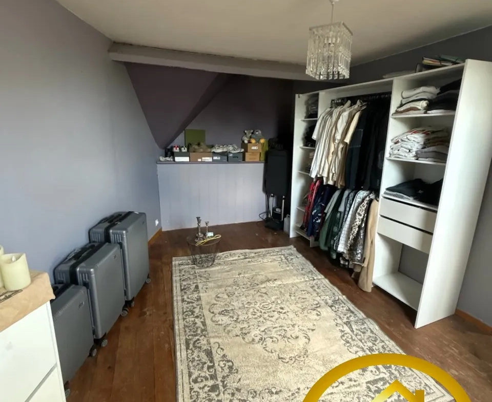 Fermette de 210 m² à Ficheux avec jardin et dépendances, fort potentiel 
