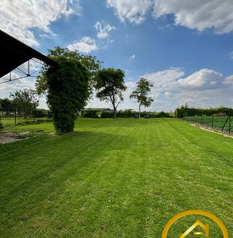 Fermette de 210 m² à Ficheux avec jardin et dépendances, fort potentiel 
