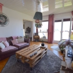 Appartement F5 lumineux avec grand balcon, garage et vue panoramique à Grand Charmont
