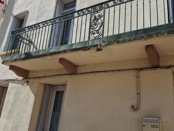 Grande maison de village à vendre à Arles-sur-Tech avec potentiel d'aménagement