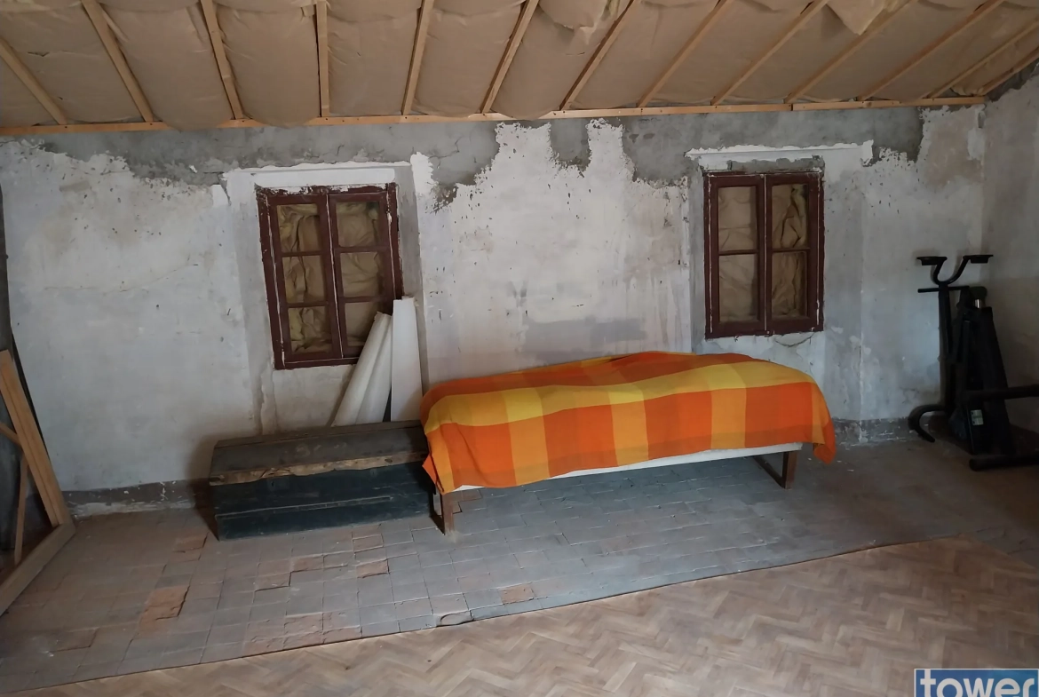 Grande maison de village à vendre à Arles-sur-Tech avec potentiel d'aménagement 