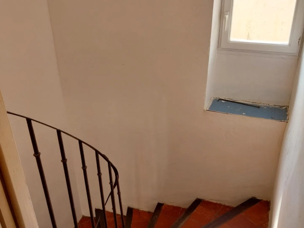 Grande maison de village à vendre à Arles-sur-Tech avec potentiel d'aménagement 