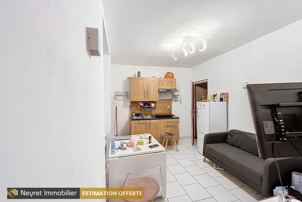 Appartement T2 à Lyon 1er, rue Lanterne, idéal pour investissement ou premier achat 