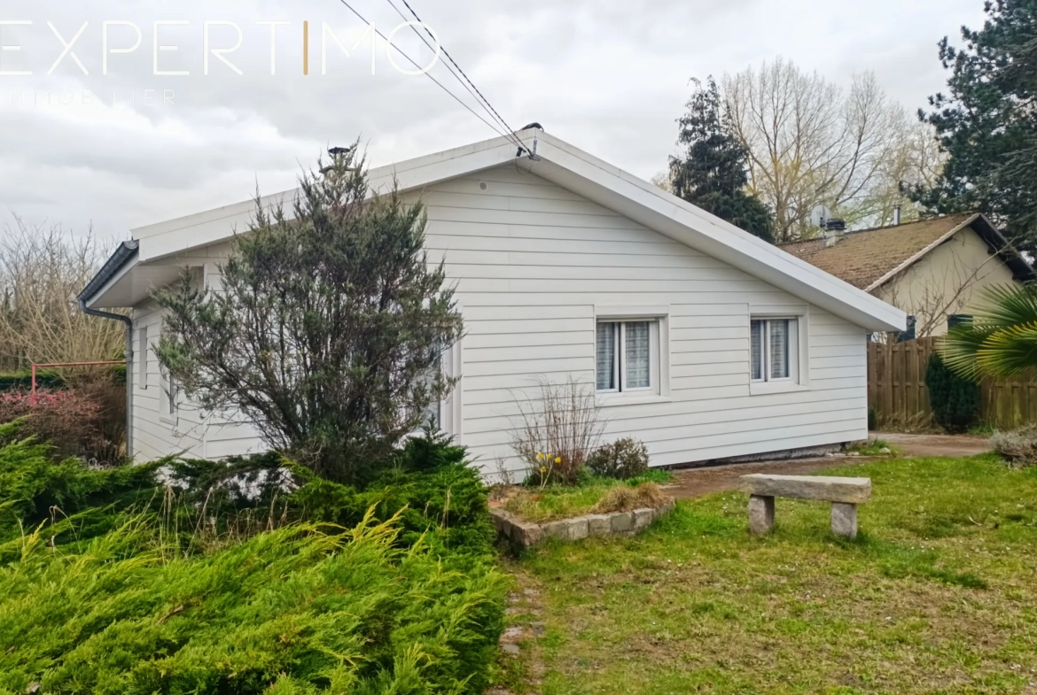 Maison à vendre à Quend - Charmante maison avec jardin, véranda et dépendance 