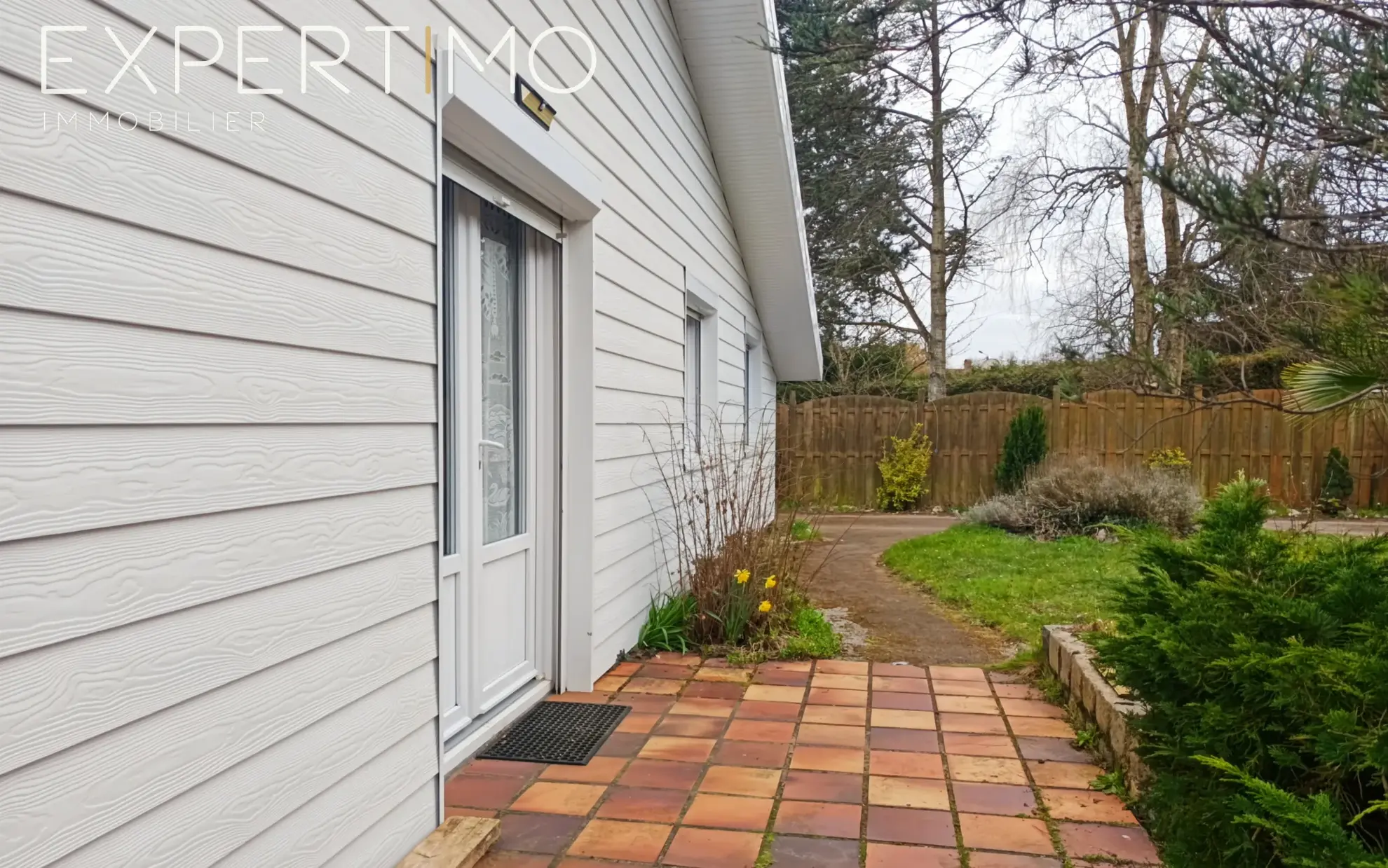 Maison à vendre à Quend - Charmante maison avec jardin, véranda et dépendance 