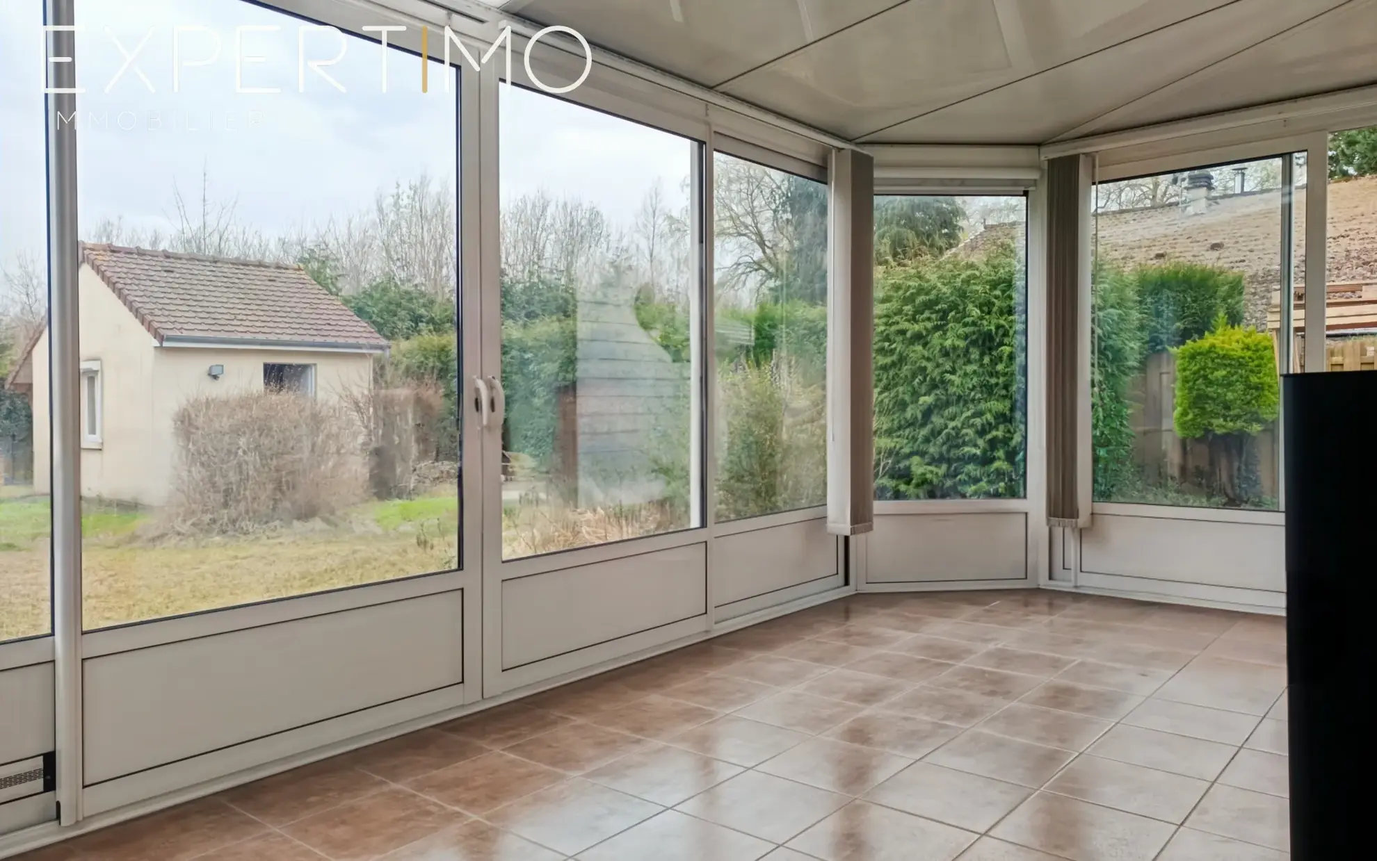 Maison à vendre à Quend - Charmante maison avec jardin, véranda et dépendance 