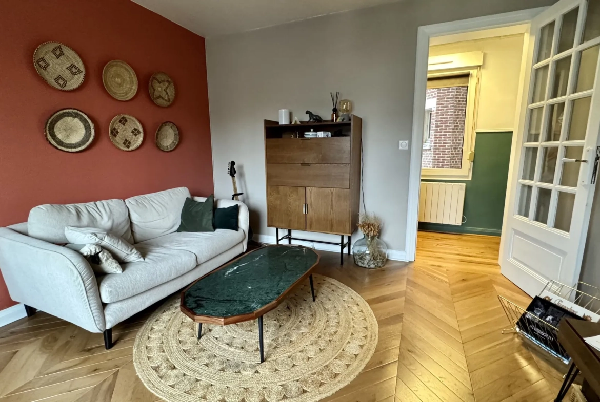 Vieux Lille - Appartement T2 rénové au cœur du secteur recherché 