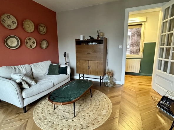 Vieux Lille - Appartement T2 rénové au cœur du secteur recherché 