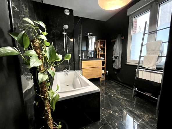 Vieux Lille - Appartement T2 rénové au cœur du secteur recherché 