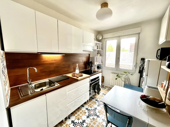 Vieux Lille - Appartement T2 rénové au cœur du secteur recherché 