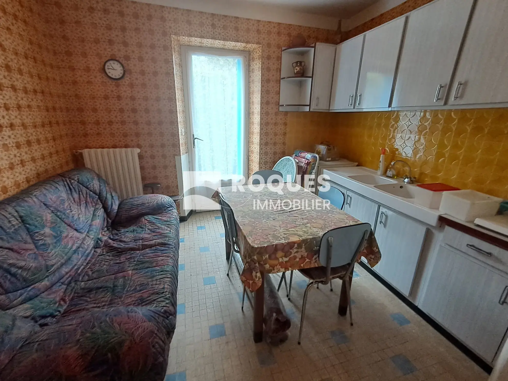 Maison T5 à Saint-Rome de Cernon avec Grand Terrain et Potentiel de Rénovation 