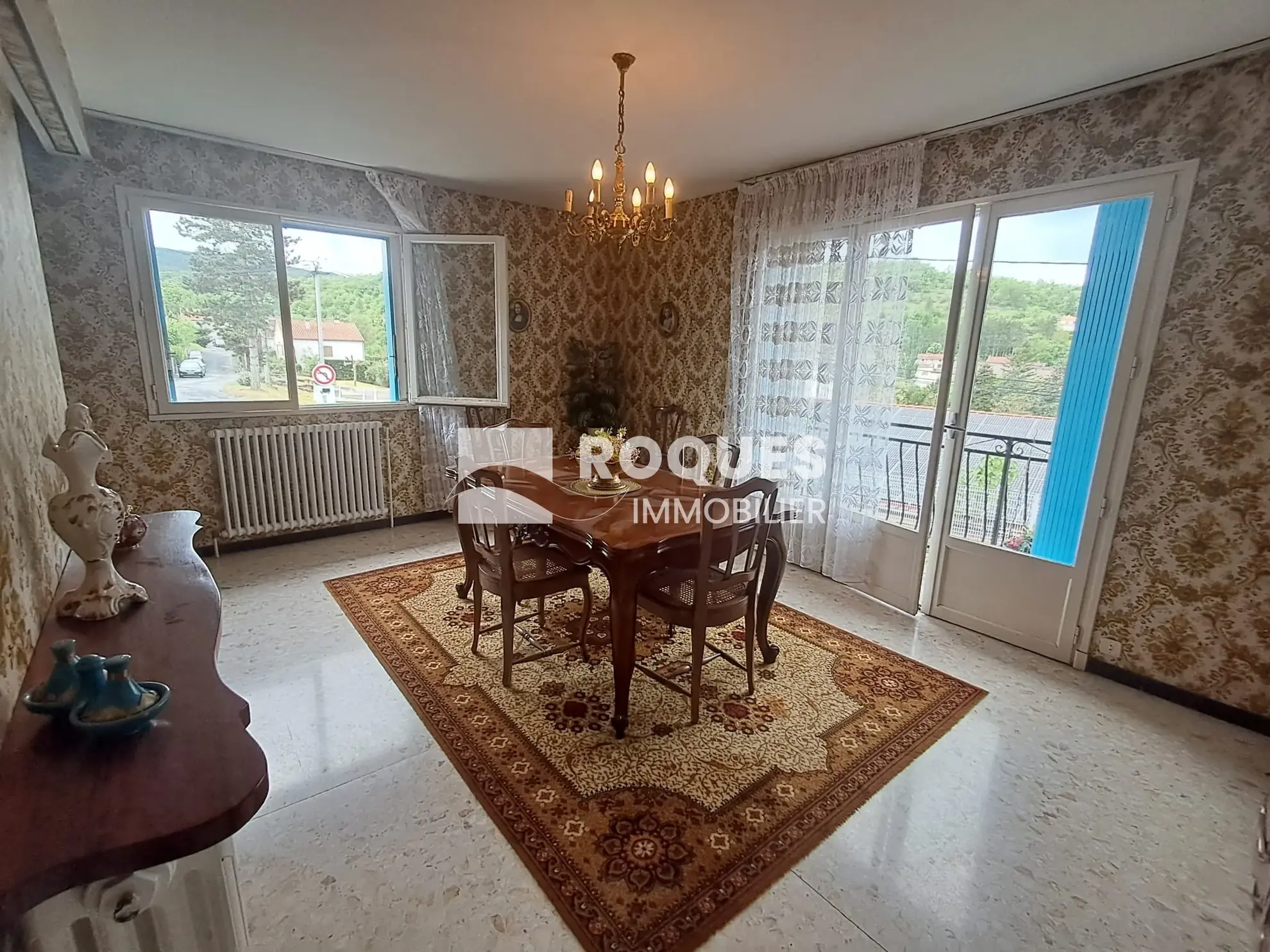 Maison T5 à Saint-Rome de Cernon avec Grand Terrain et Potentiel de Rénovation 