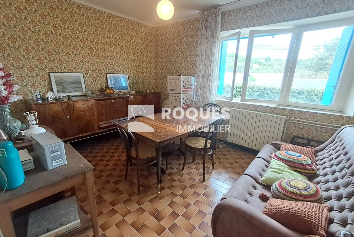 Maison T5 à Saint-Rome de Cernon avec Grand Terrain et Potentiel de Rénovation 