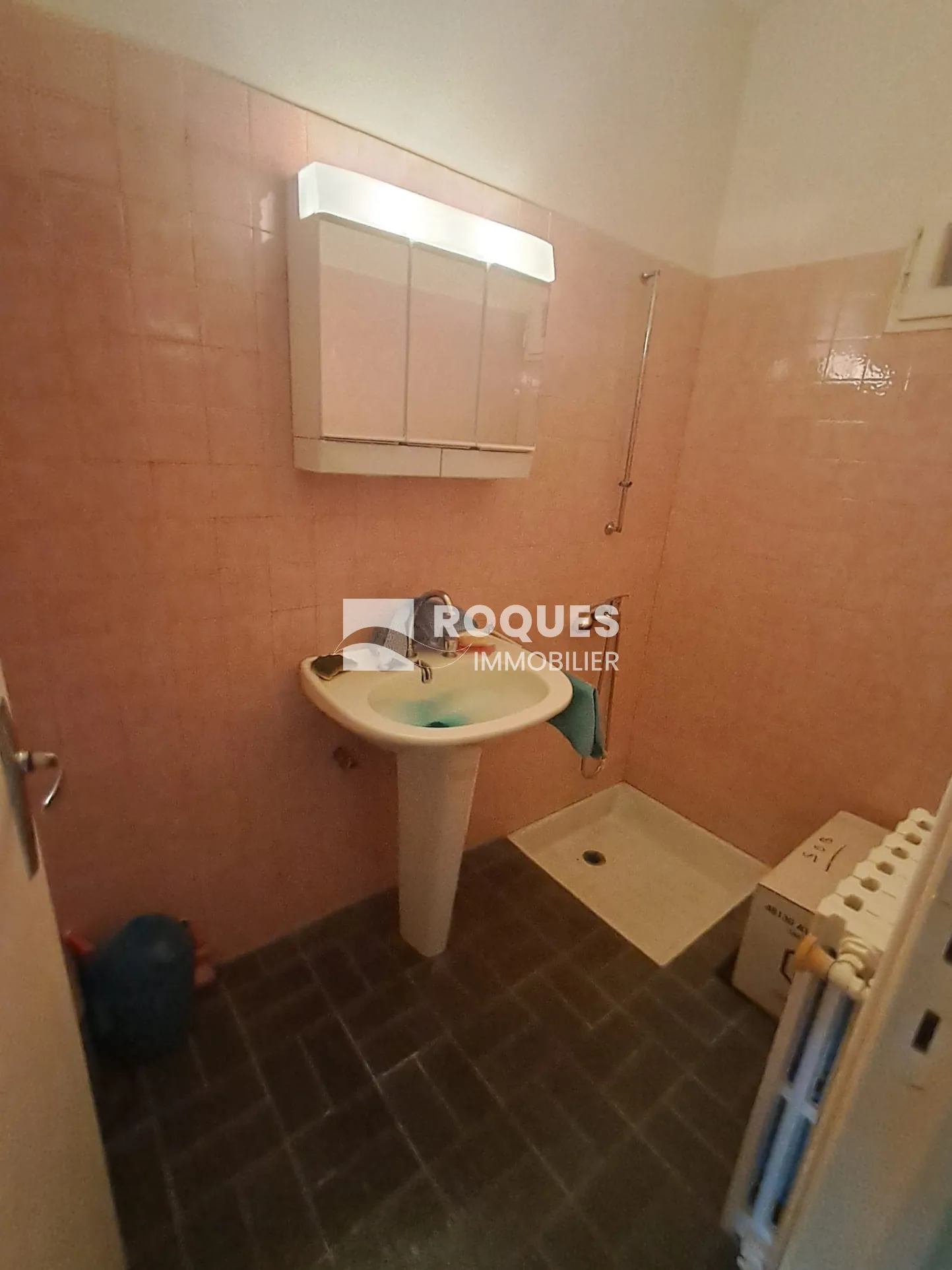 Maison T5 à Saint-Rome de Cernon avec Grand Terrain et Potentiel de Rénovation 