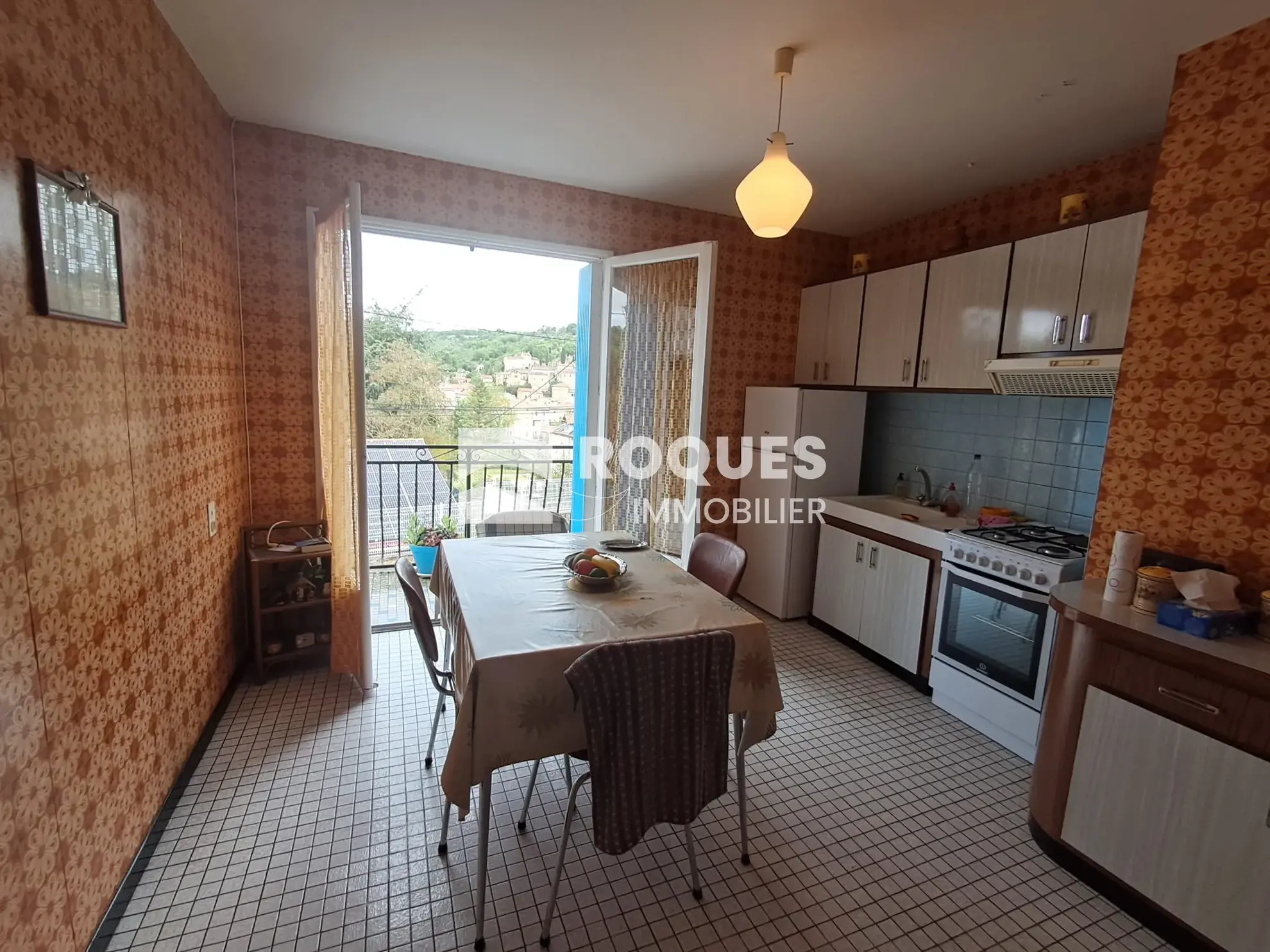 Maison T5 à Saint-Rome de Cernon avec Grand Terrain et Potentiel de Rénovation 