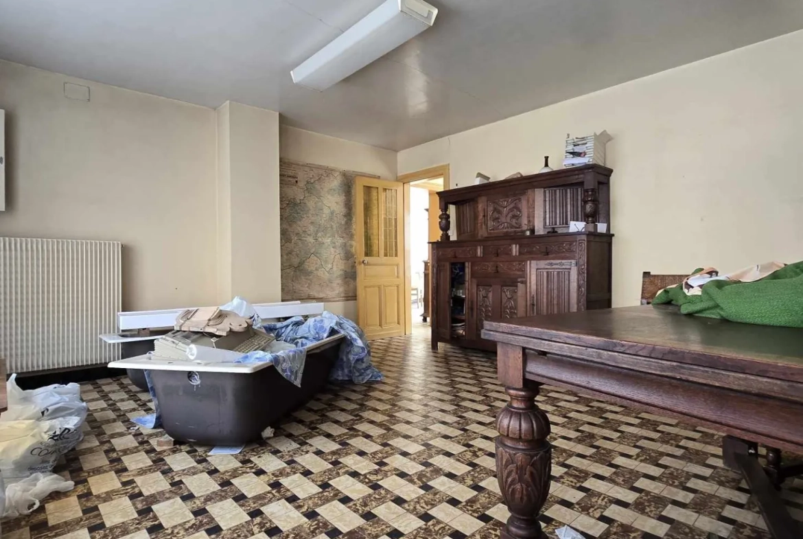 Maison familiale à vendre à Marles les mines - idéal investisseur ou grande famille 