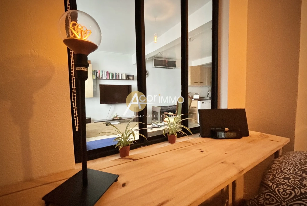 Appartement T2 rénové avec terrasse à Toulon Ouest sur les hauteurs de l'Escaillon 