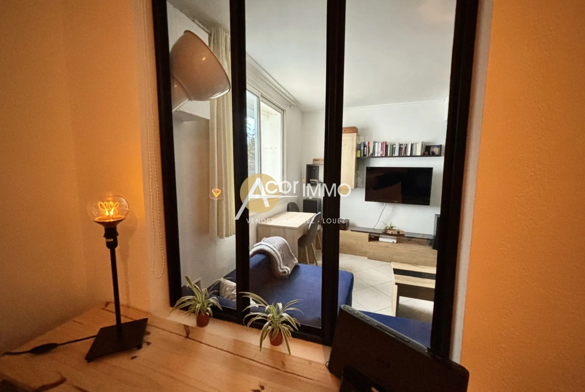 Appartement T2 rénové avec terrasse à Toulon Ouest sur les hauteurs de l'Escaillon 