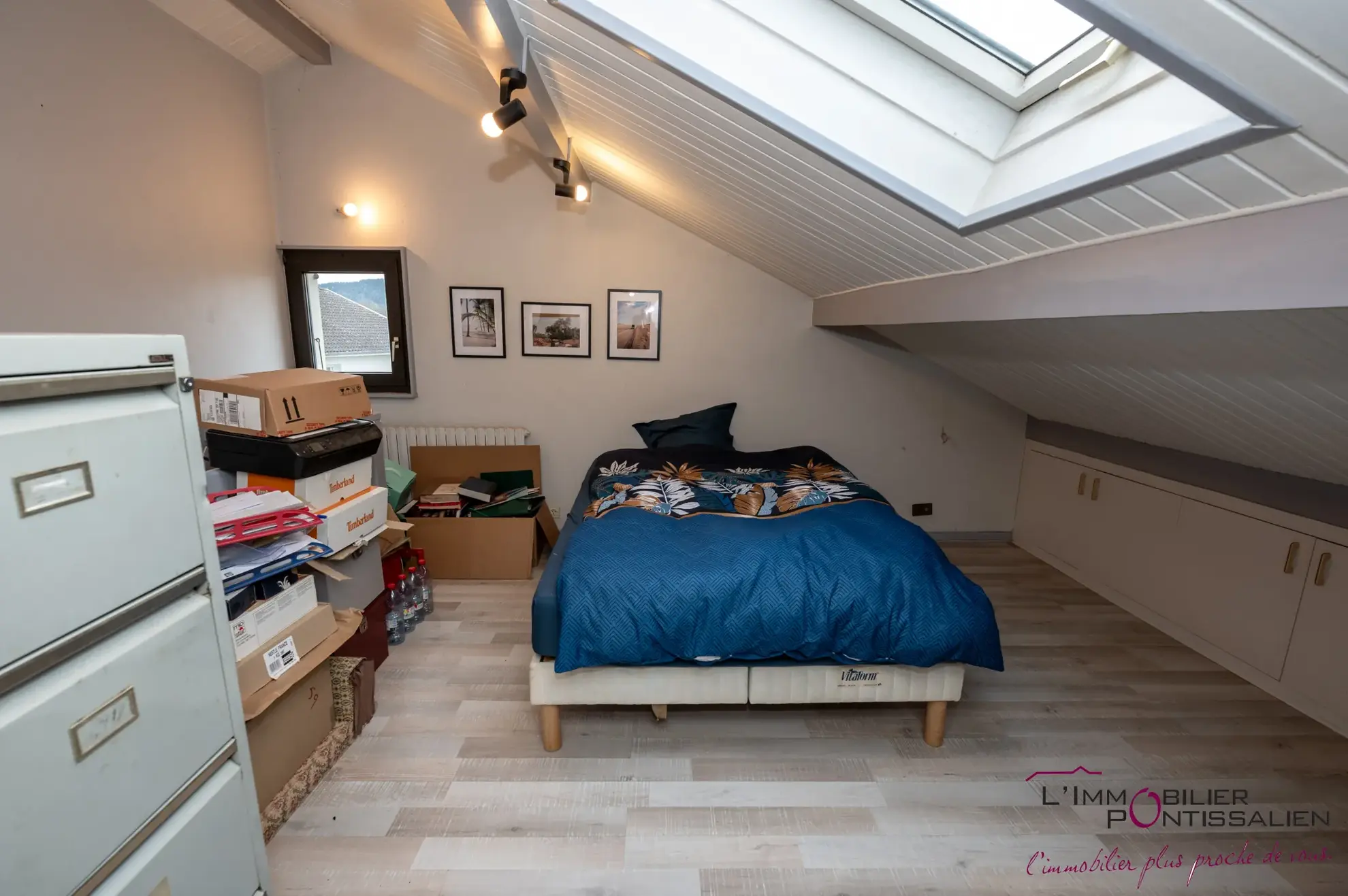 Maison familiale à La Riviere Drugeon proche Pontarlier avec terrain clos et garage 