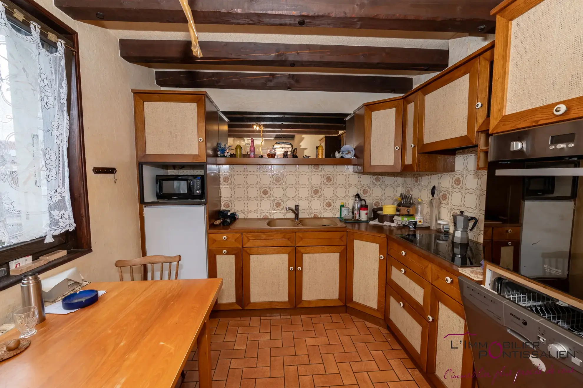 Maison familiale à La Riviere Drugeon proche Pontarlier avec terrain clos et garage 