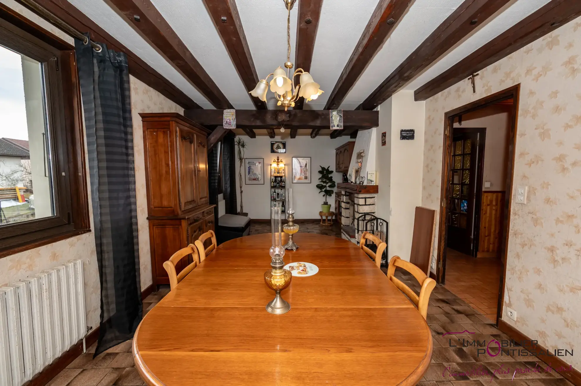Maison familiale à La Riviere Drugeon proche Pontarlier avec terrain clos et garage 