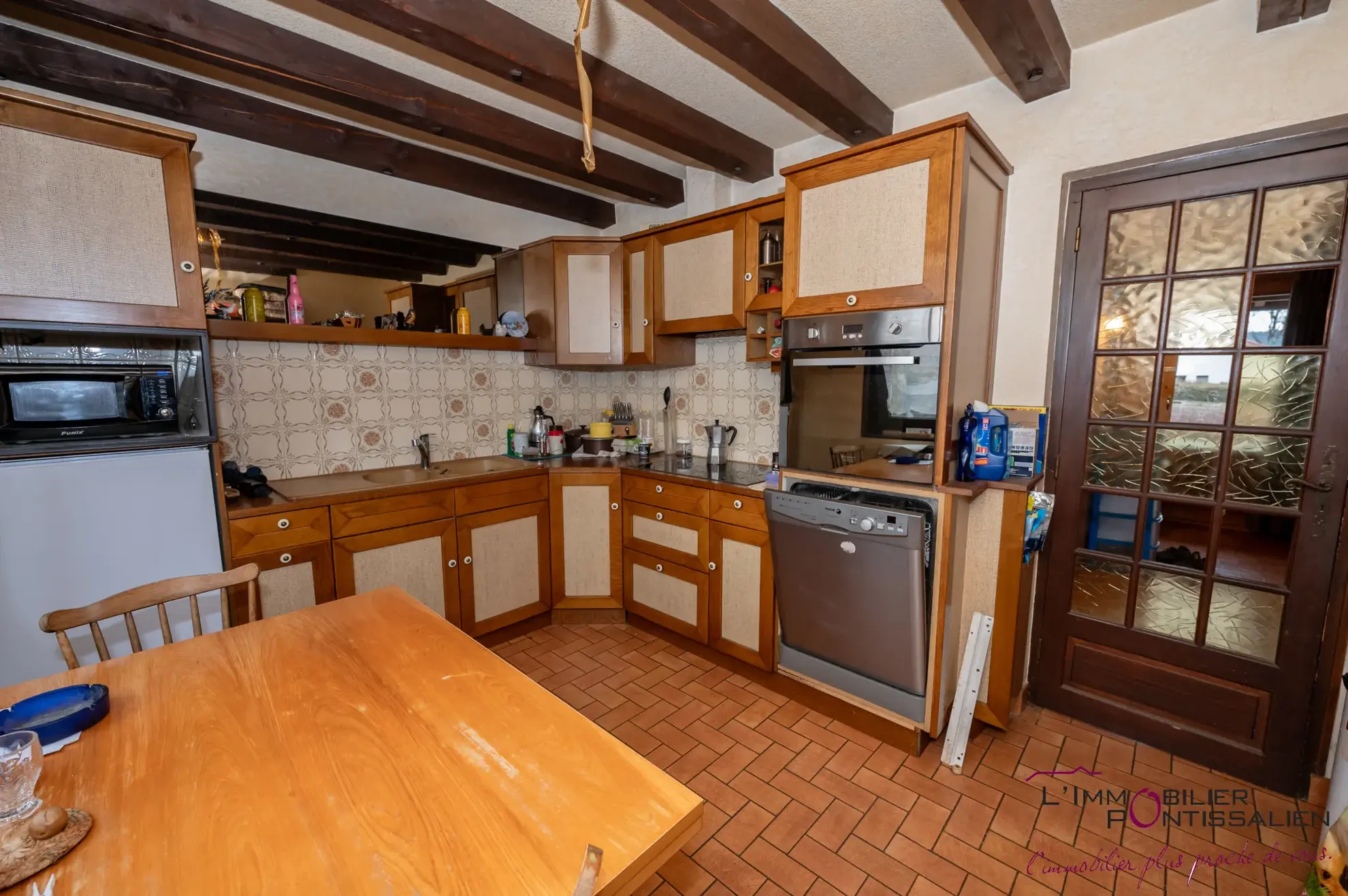 Maison familiale à La Riviere Drugeon proche Pontarlier avec terrain clos et garage 