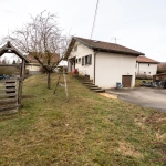 Maison familiale à La Riviere Drugeon proche Pontarlier avec terrain clos et garage