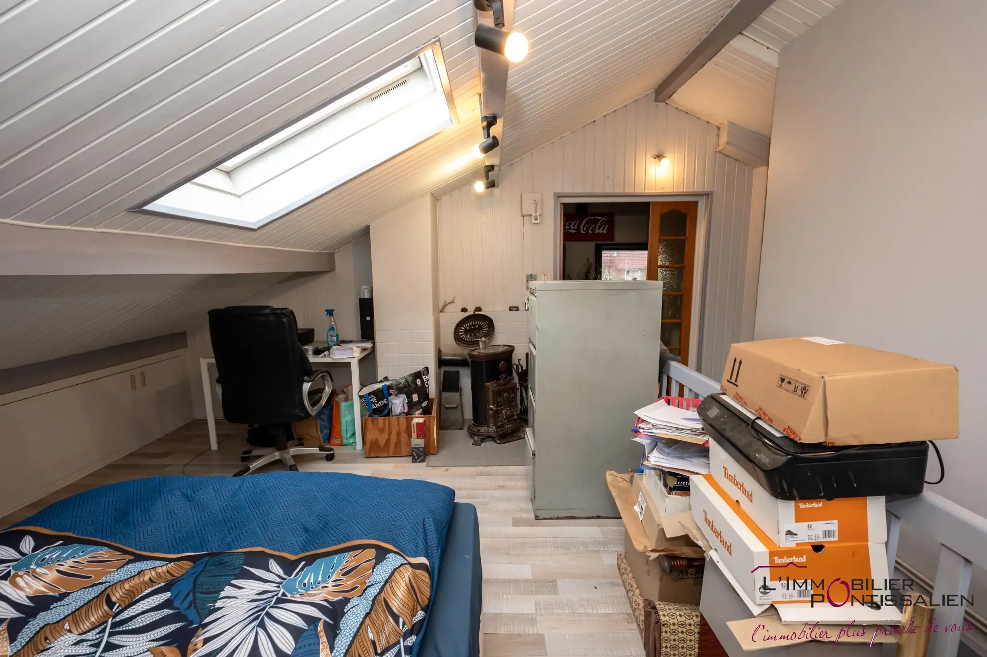 Maison familiale à La Riviere Drugeon proche Pontarlier avec terrain clos et garage 