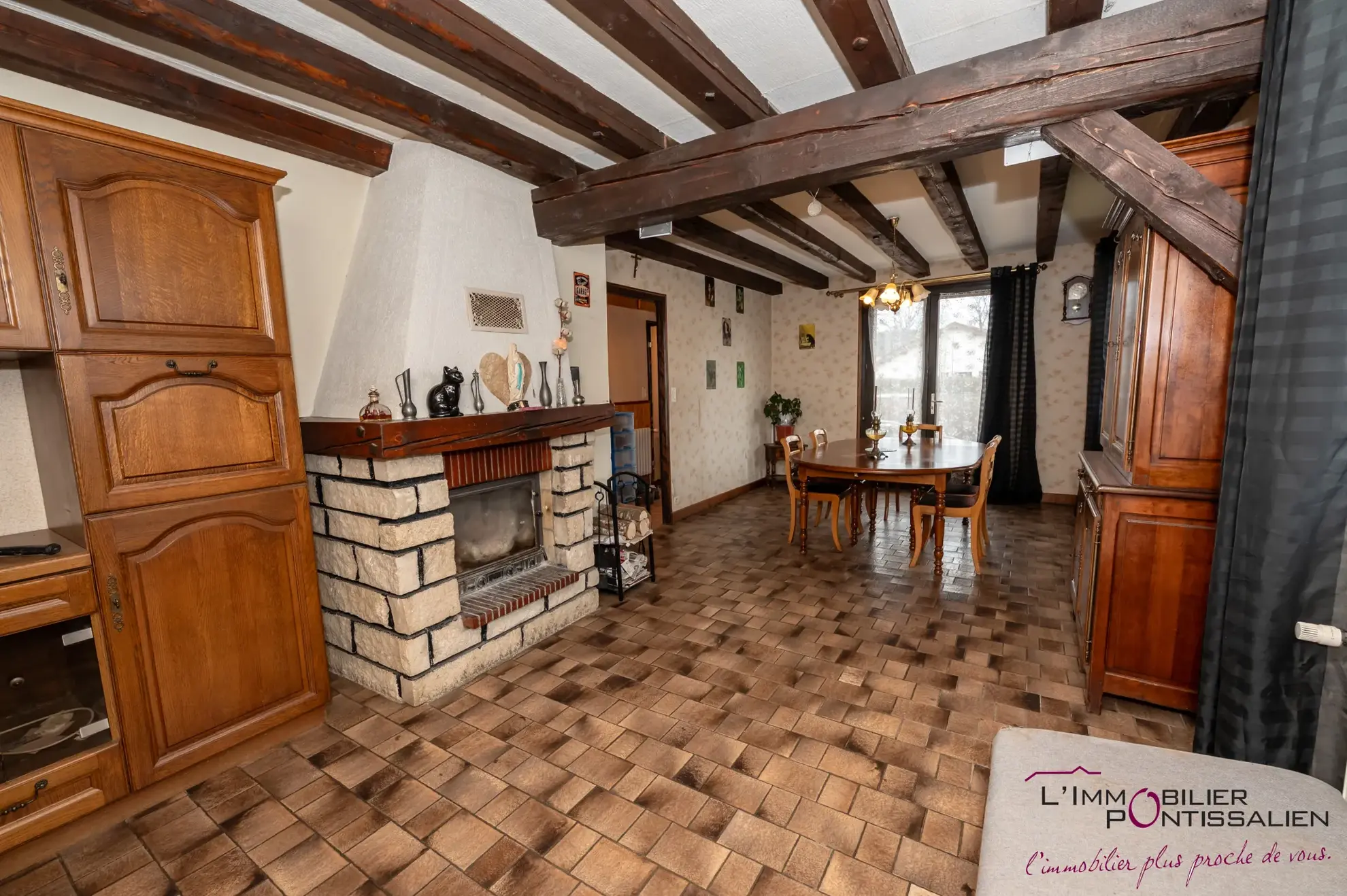 Maison familiale à La Riviere Drugeon proche Pontarlier avec terrain clos et garage 