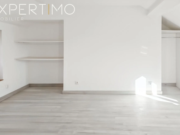 Maison rénovée de 48 m² avec terrasse en plein centre de Rue, Somme 