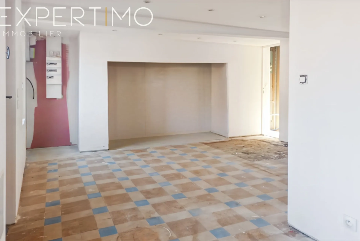 Maison rénovée de 48 m² avec terrasse en plein centre de Rue, Somme 