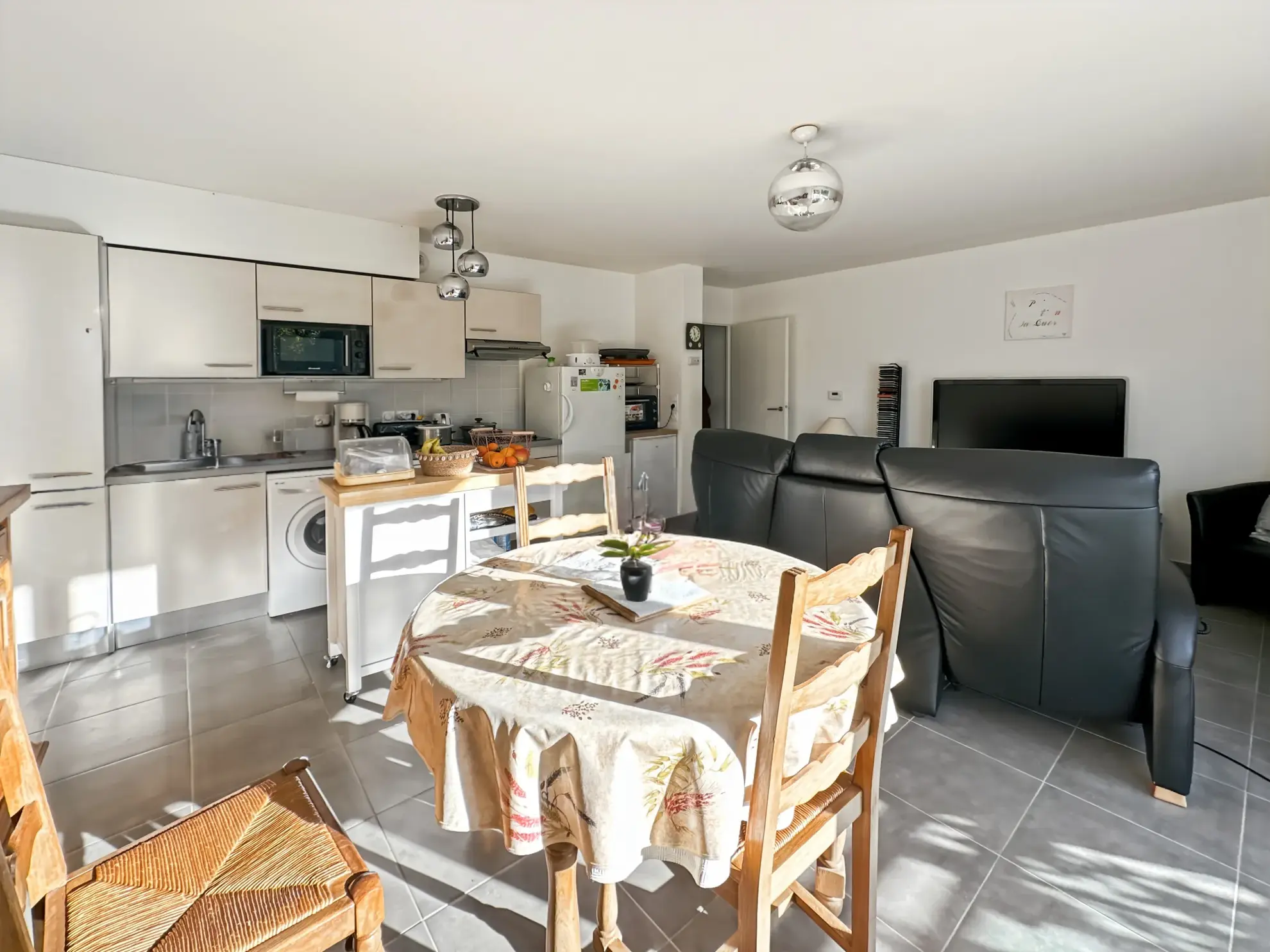 Appartement 3 pièces de 66 m² à Montlignon avec parking en résidence senior 