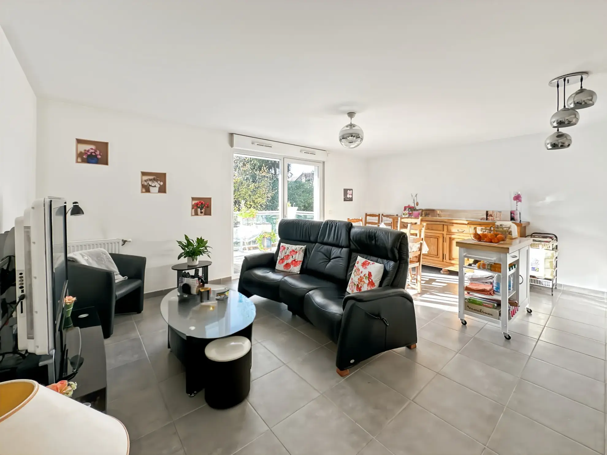 Appartement 3 pièces de 66 m² à Montlignon avec parking en résidence senior 