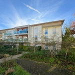 Appartement 3 pièces de 66 m² à Montlignon avec parking en résidence senior