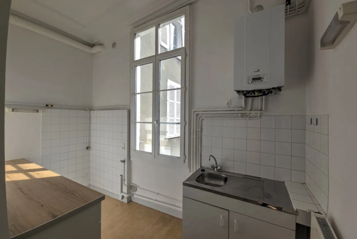 Appartement T2 lumineux et calme à Limoges, secteur des galeries 