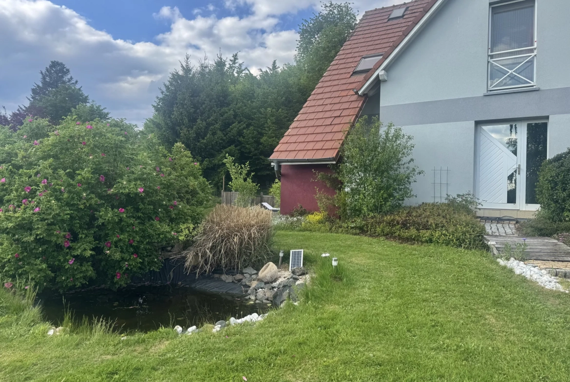 Maison 4 chambres avec terrasse et grand jardin proche Belfort 