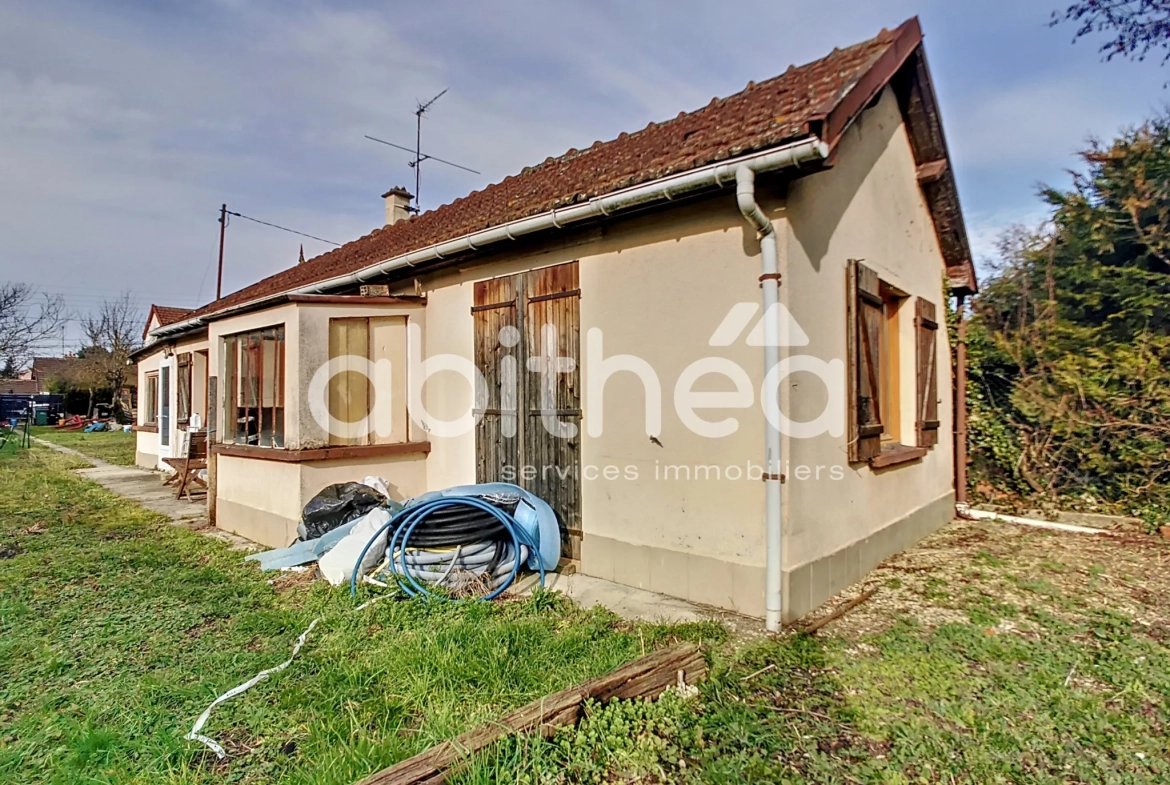 Maison à rénover de 55 m² avec grand terrain à Troyes – Opportunité d’investissement 