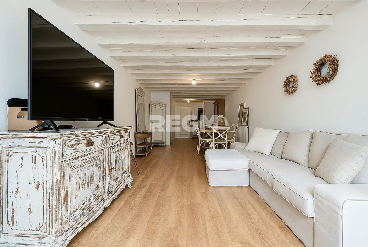 Bel appartement T3 rénové en rez-de-chaussée à Saumur - Centre-ville 