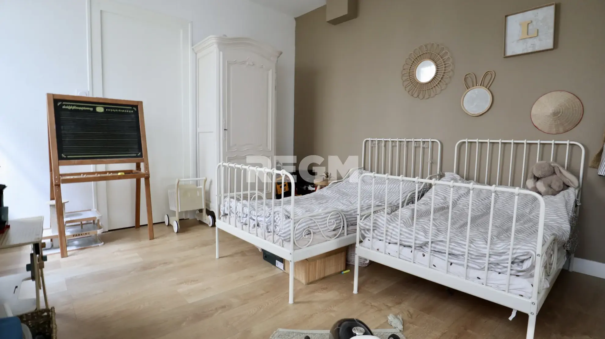 Bel appartement T3 rénové en rez-de-chaussée à Saumur - Centre-ville 