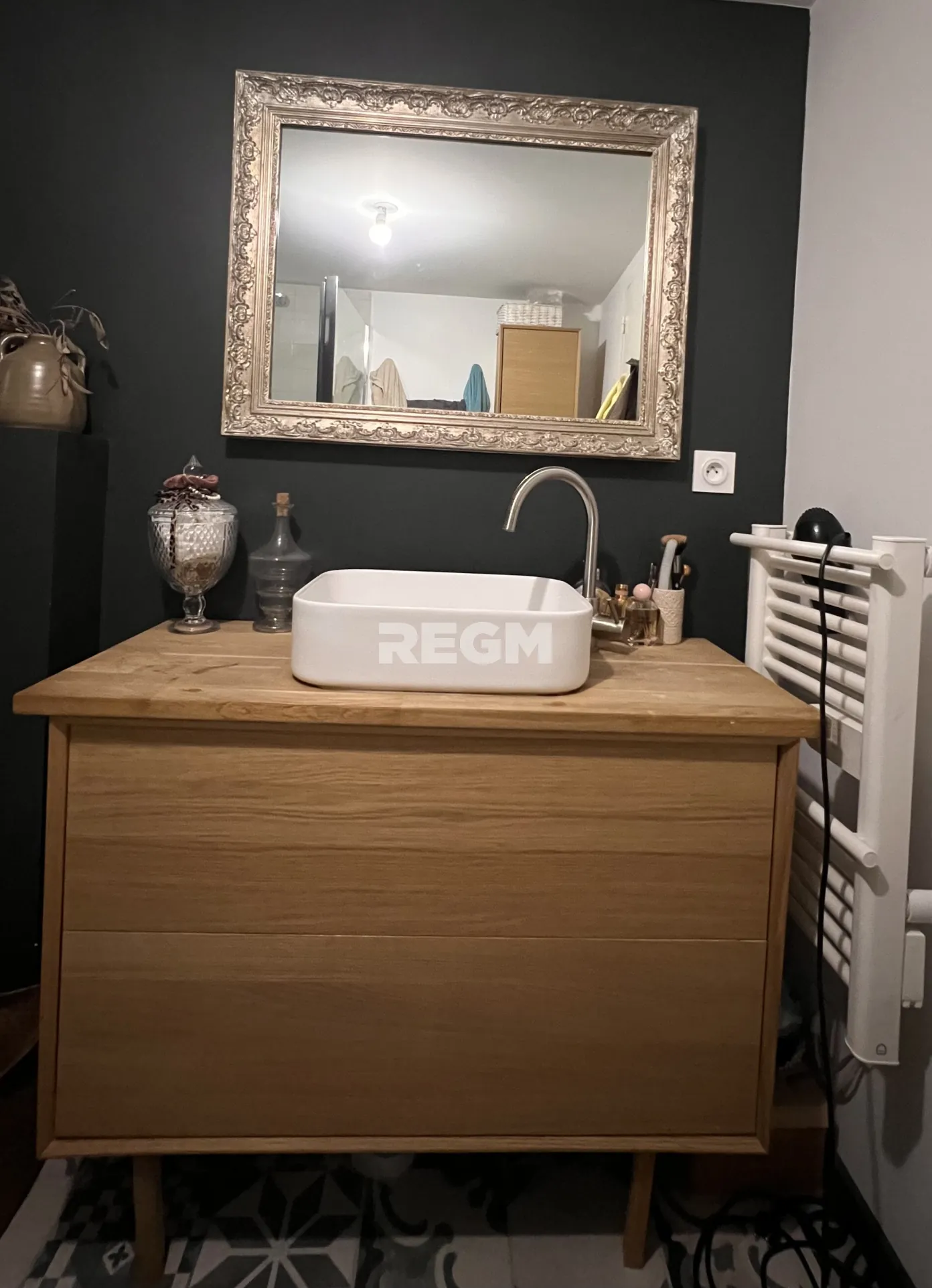 Bel appartement T3 rénové en rez-de-chaussée à Saumur - Centre-ville 