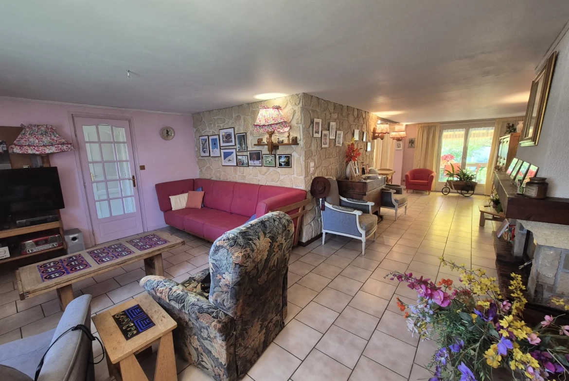 Belle maison de plain-pied de 150m² à Fouquieres-les-Lens avec jardin et garage 