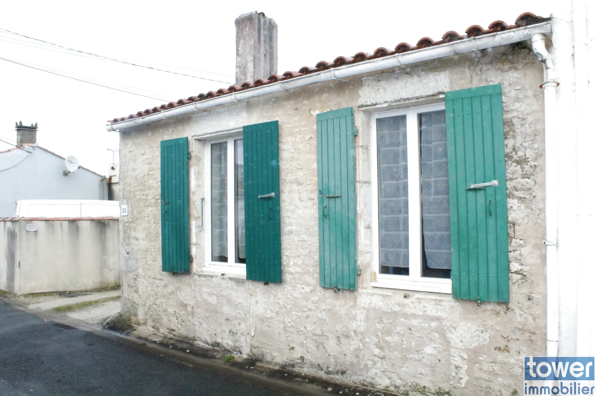 Belle maison en pierres avec studio, garage et terrasse à Dolus d'Oléron 
