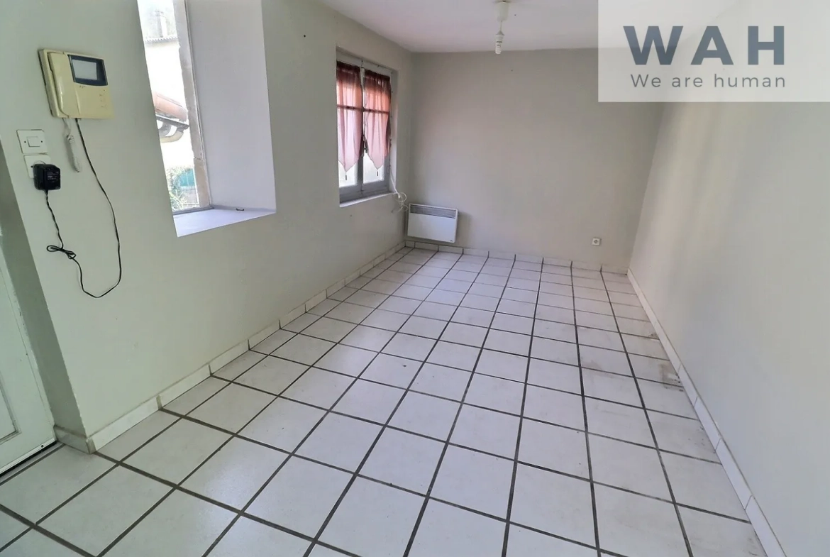 Achat appartement 2 pièces à Lodeve 34700 – Centre-ville, proximité commerces 