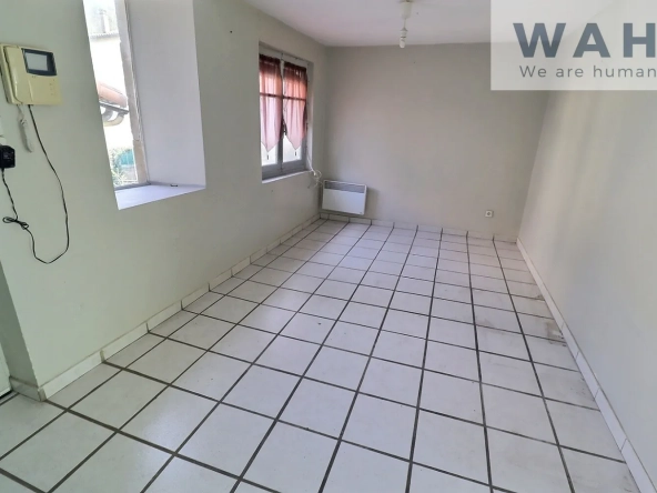 Achat appartement 2 pièces à Lodeve 34700 – Centre-ville, proximité commerces 