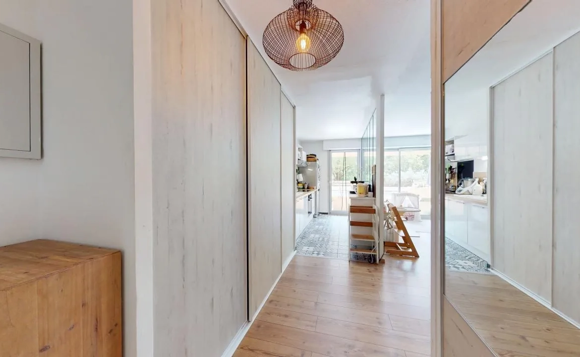 Appartement T3 rénové avec terrasse et parking à Montpellier 
