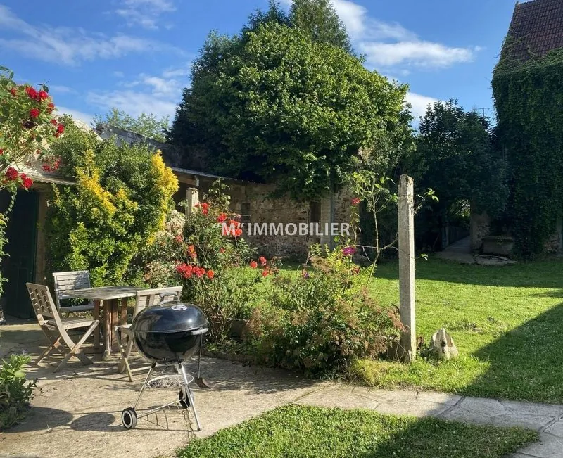 Maison rénovée avec jardin à Charly-sur-Marne à 5 min de la gare 