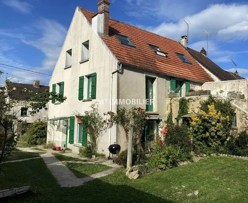 Maison rénovée avec jardin à Charly-sur-Marne à 5 min de la gare 
